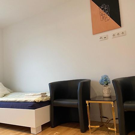 Luxury Apartment With Air Conditioning & Jaccuzzi Near Frankfurt Wiesbaden Гофгайм-ам-Таунус Екстер'єр фото